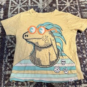 GAP Kids Yellow Tee with Iguana and Stripes and Skull 4T